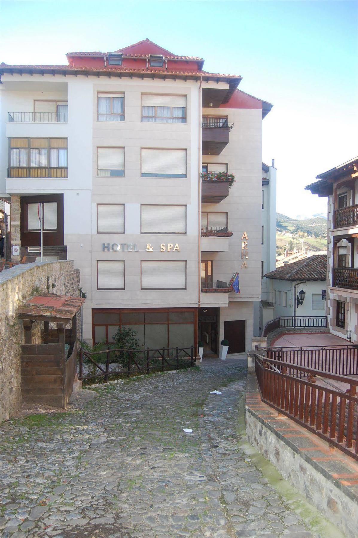Hotel Arha Potes & Spa Esterno foto